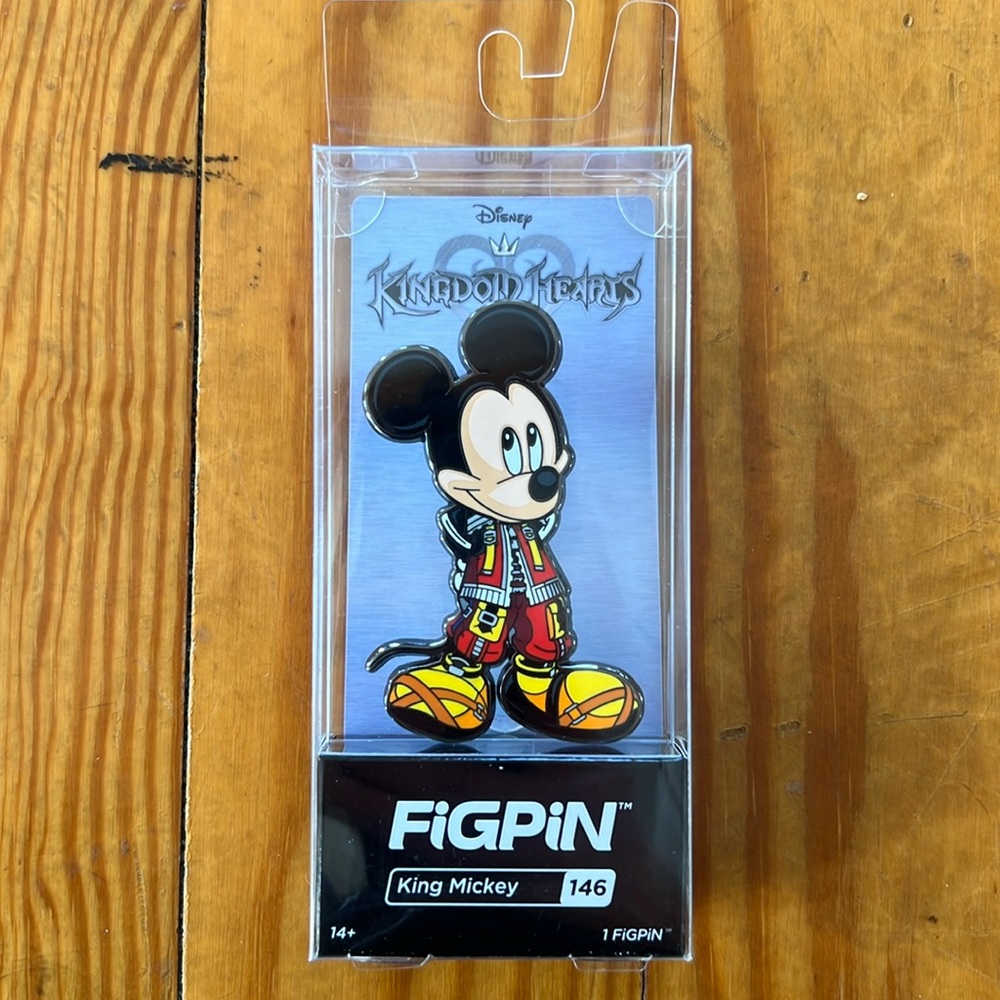 Disney Kingdom Hearts FIGPIN King Mickey #146